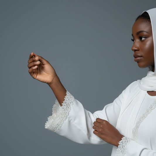 Safiyyah Abaya - White Sheila Fabric